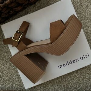 Madden Girl Womens 😊Grandview Ankle Strap Block Heel Platform Sandals SZ 10M